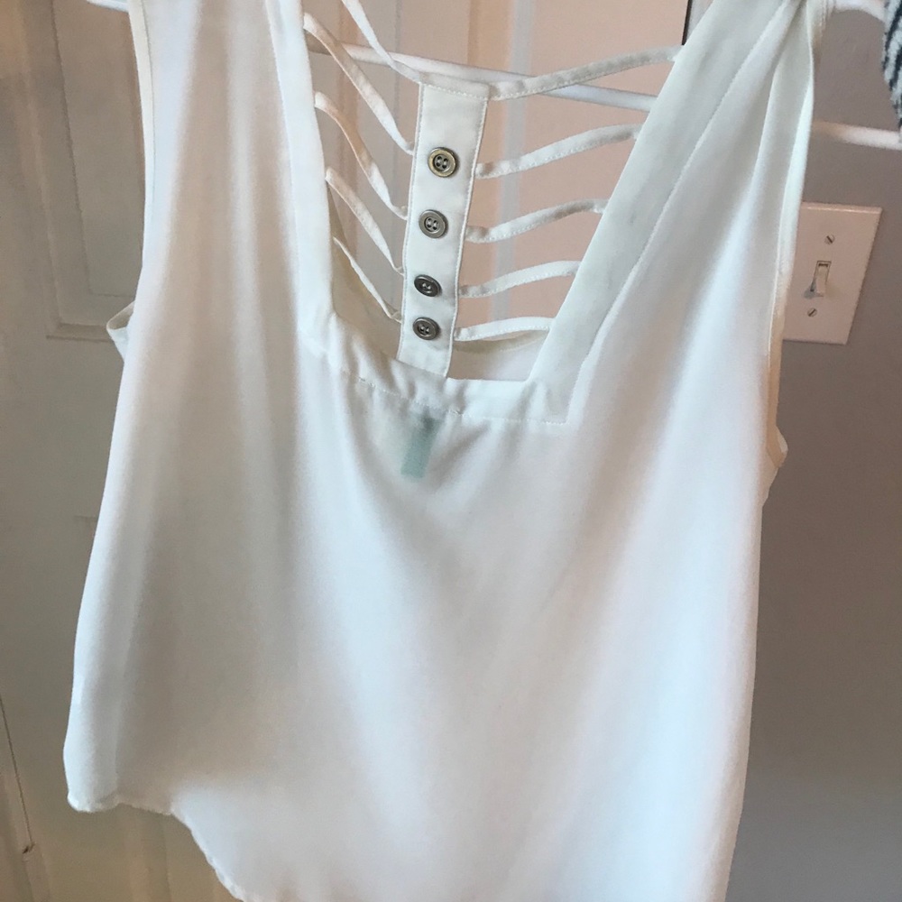 Clean white tank